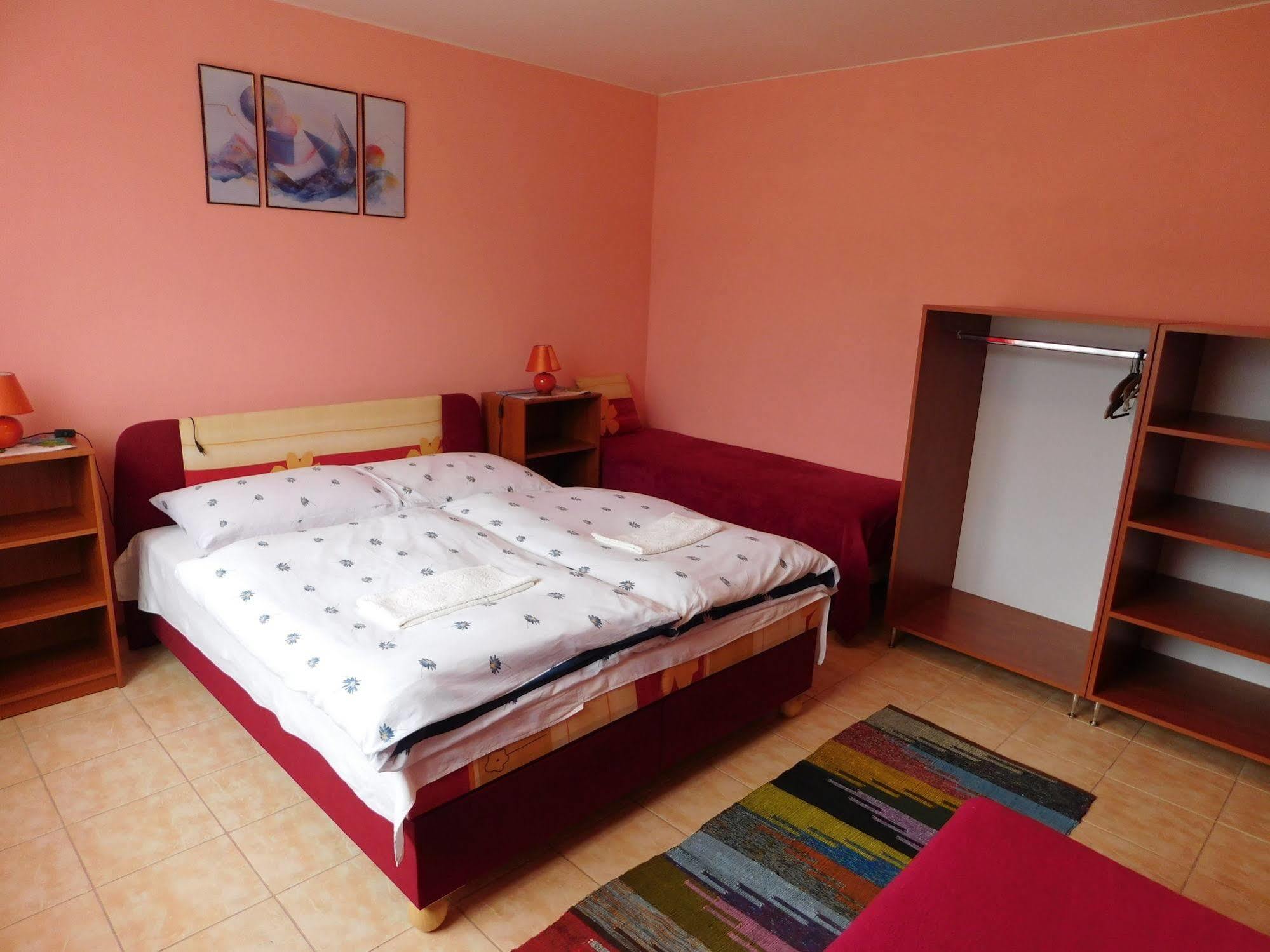Apartmany Tania Závažná Poruba エクステリア 写真