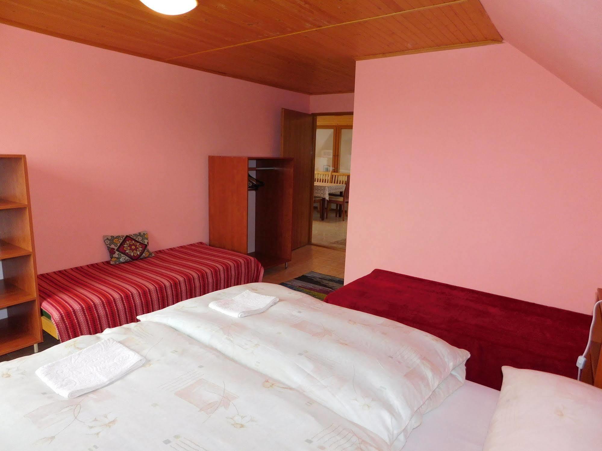 Apartmany Tania Závažná Poruba エクステリア 写真